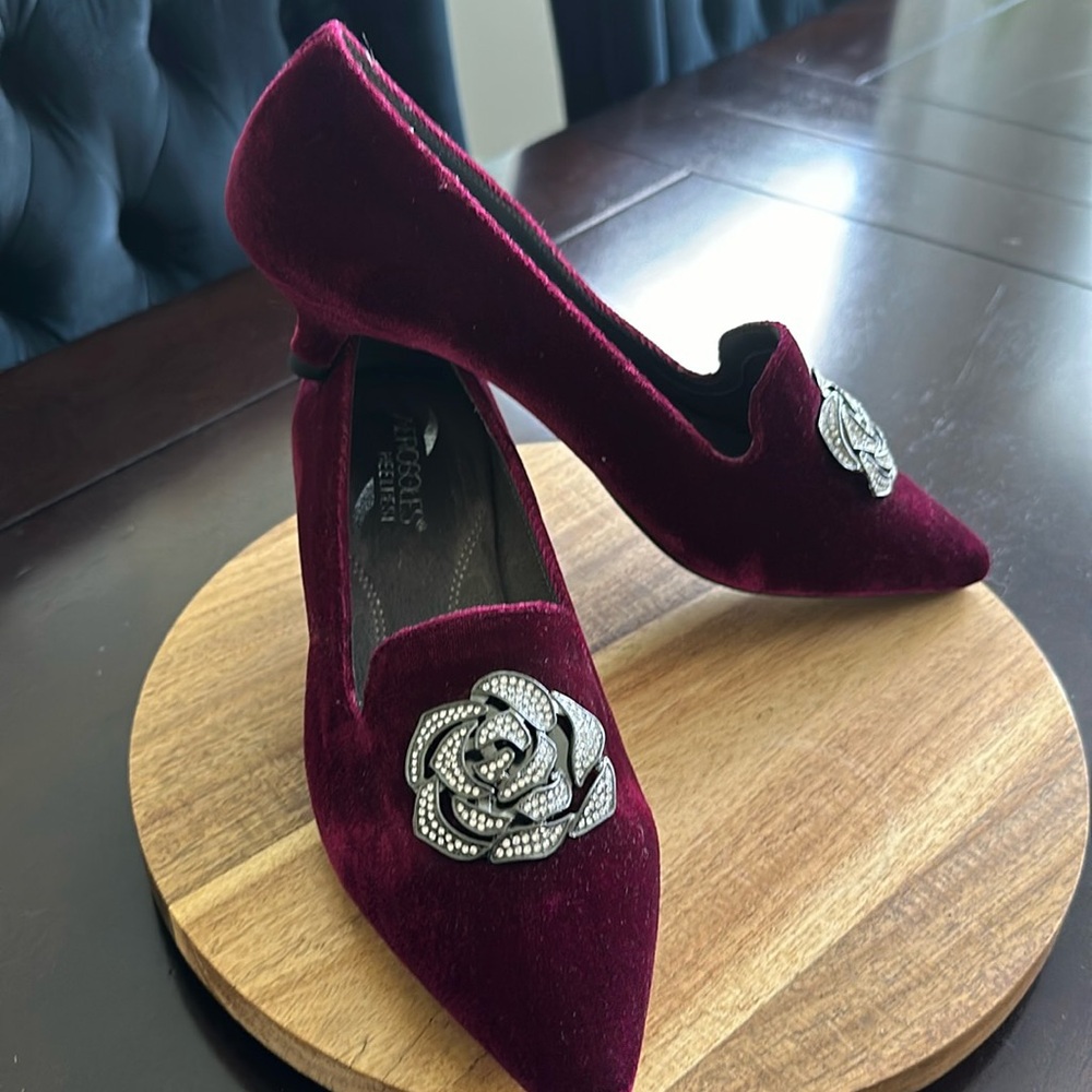 Burgundy velvet kitten heels